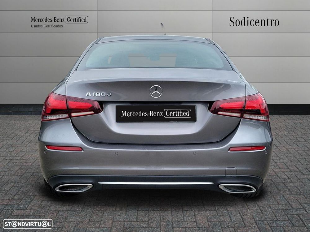 Mercedes-Benz A 180 Limousine d Progressive Aut. - 6
