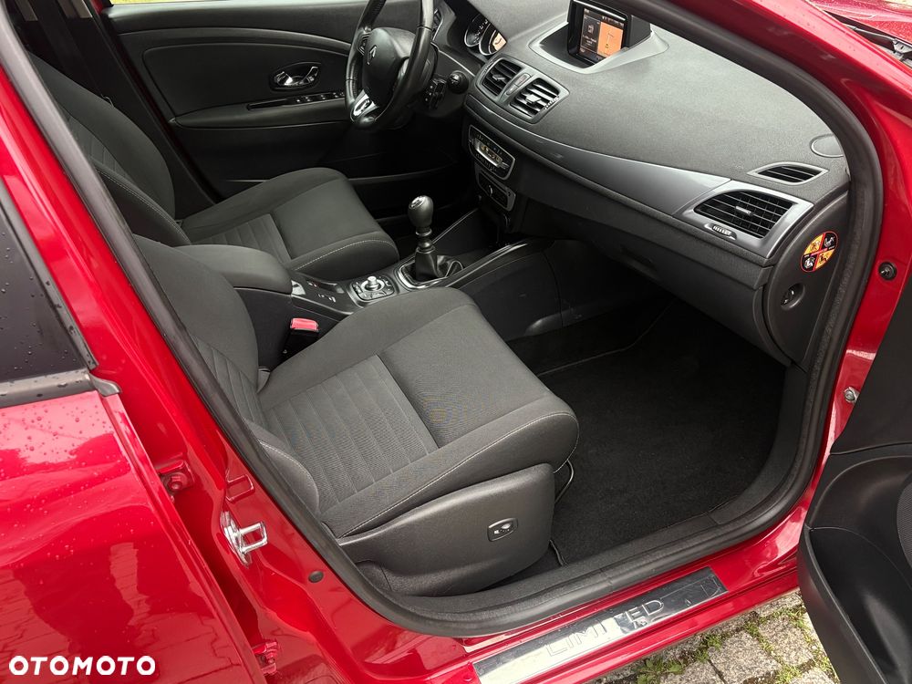 Renault Megane 1.6 16V 110 Paris Business - 18