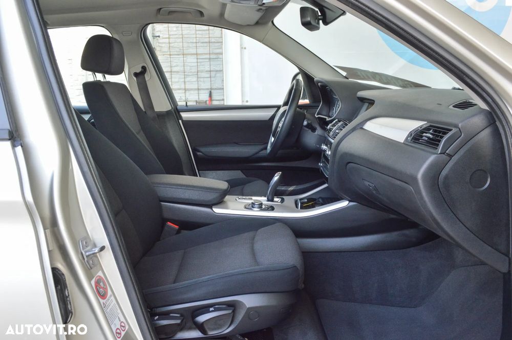 BMW X3 xDrive20d Aut. Advantage - 31