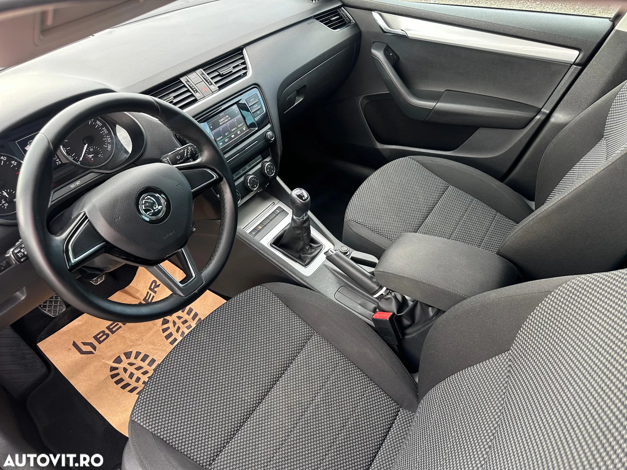 Skoda Octavia 1.6 TDI 4x4 Style - 18