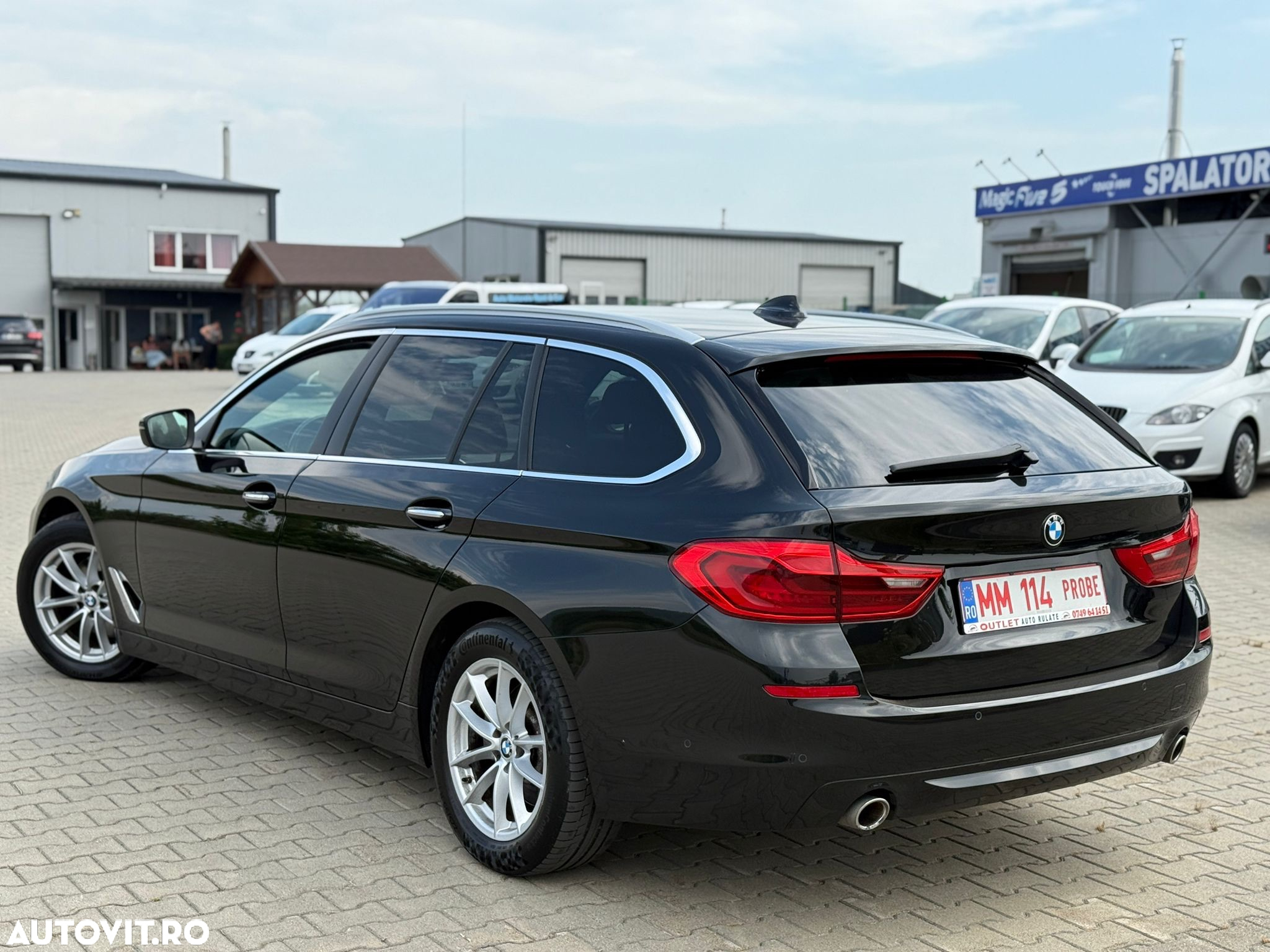 BMW Seria 5 520d Touring Aut. Luxury Line - 15