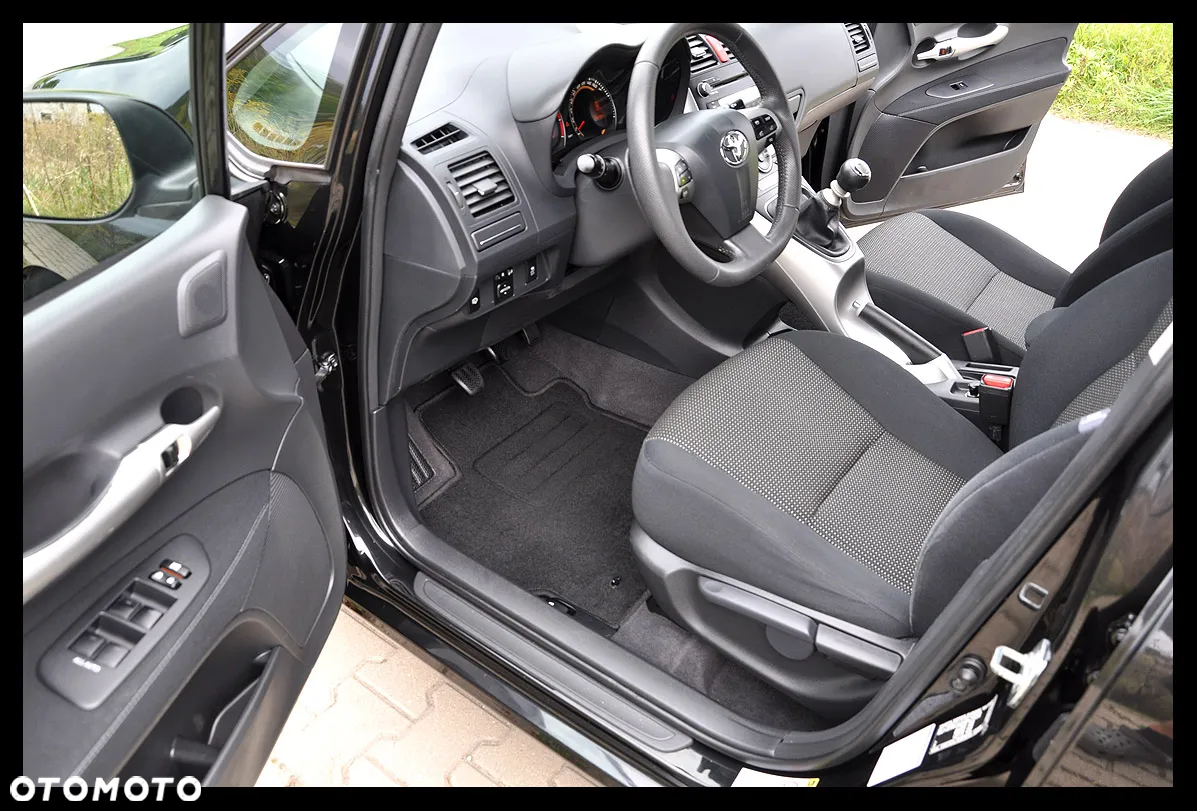 Toyota Auris 1.6 Edition - 28
