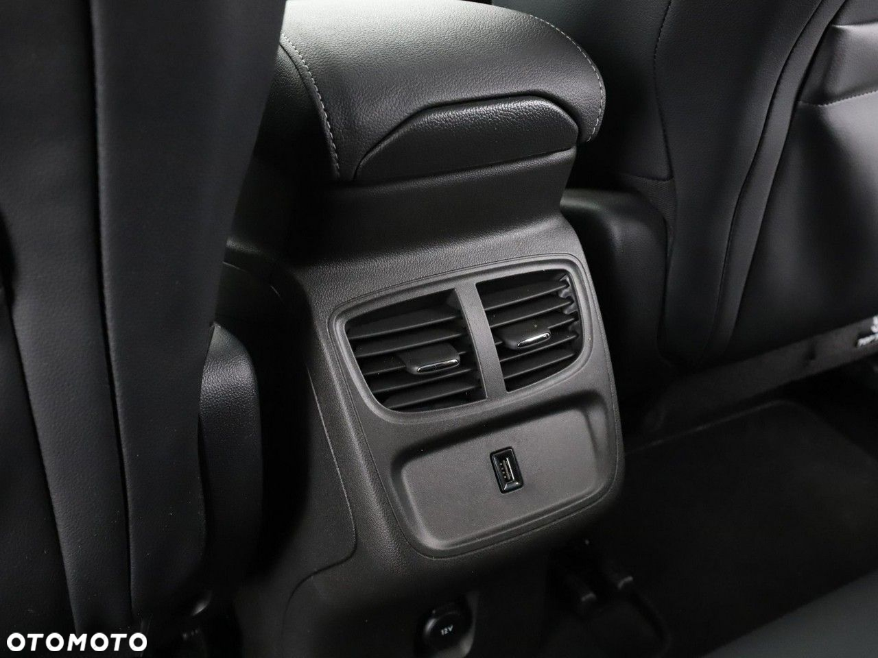 Opel Grandland X 1.2 T GPF Innovation S&S - 38