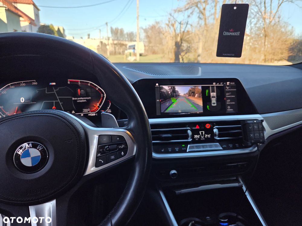 BMW Seria 3 320d M Sport - 13