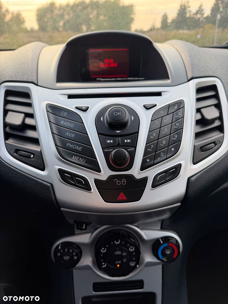 Ford Fiesta - 17