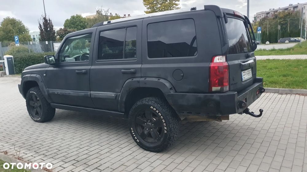 Jeep Commander - 11