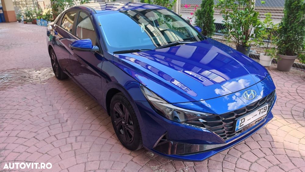 Hyundai Elantra 1.6 l 123 CP 6MT Highway - 9