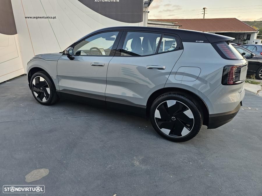 Volvo EX30 69 kWh Single Motor Extended Range Plus - 11