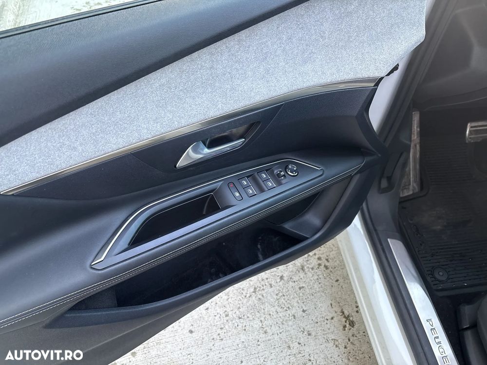 Peugeot 3008 PureTech 180 Stop & Start GPF EAT8 GT - 13