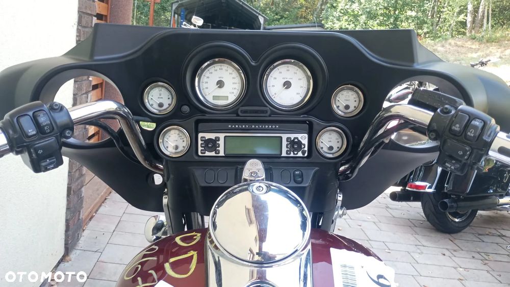 Harley-Davidson Touring Street Glide - 4