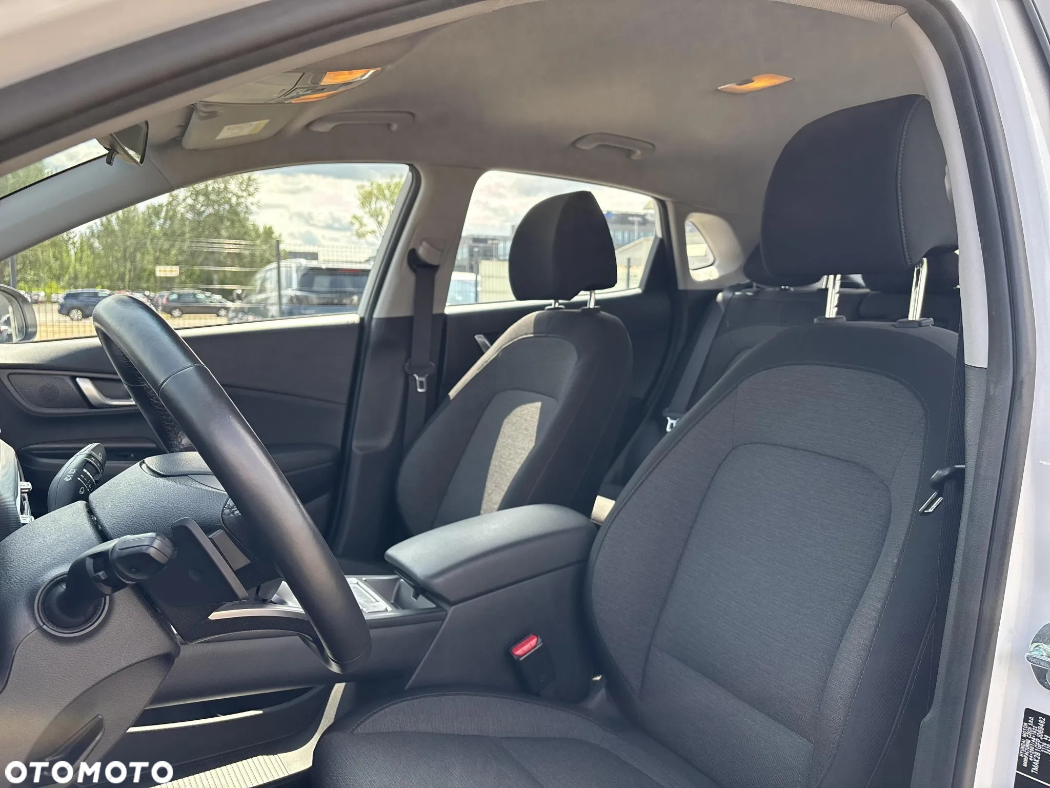 Hyundai Kona Electric 64kWh Modern - 11