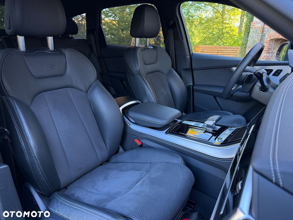 Audi Q7 50 TDI mHEV Quattro S Line Tiptr - 12
