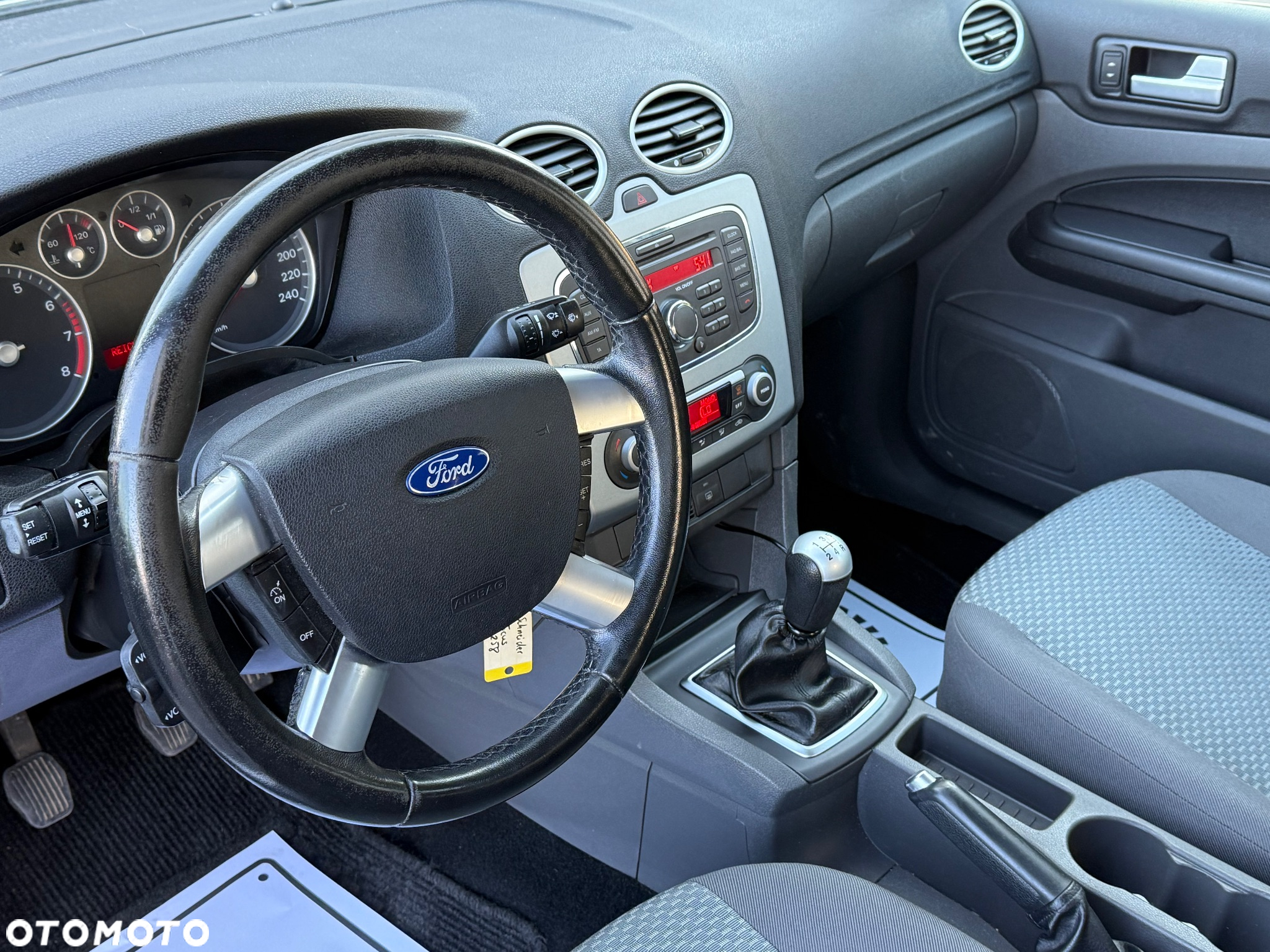 Ford Focus 1.6 16V Style+ - 5
