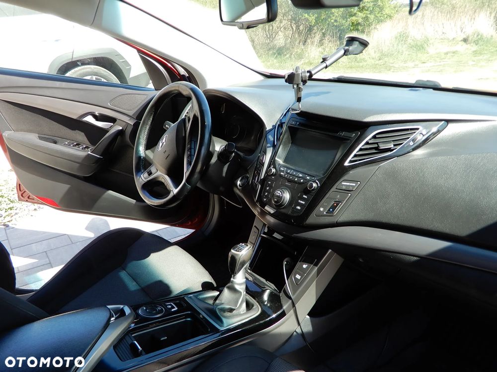 Hyundai i40 Kombi 1.7 CRDi Premium - 1