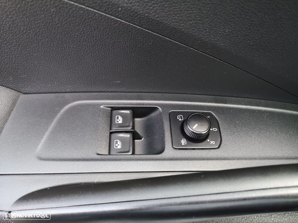 Skoda Fabia 1.0 TSI First Edition DSG - 33