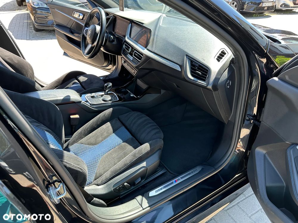 BMW Seria 1 - 25