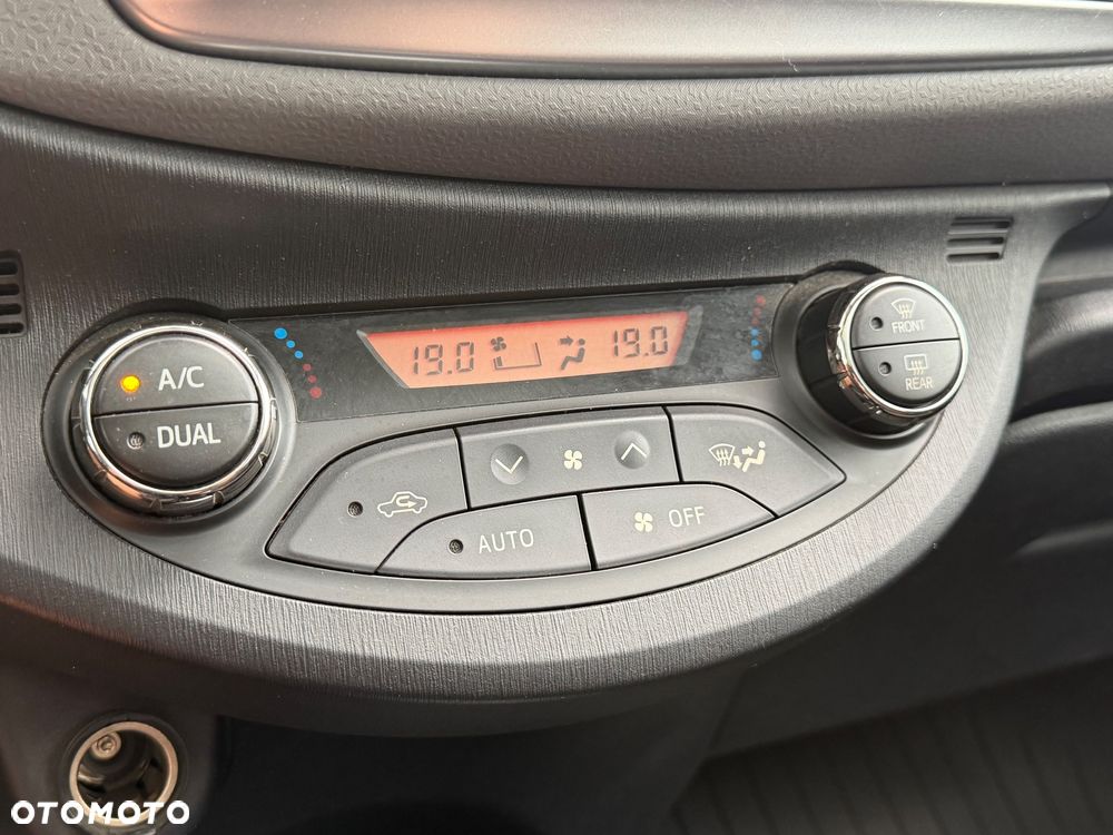 Toyota Yaris 1.33 Premium - 13