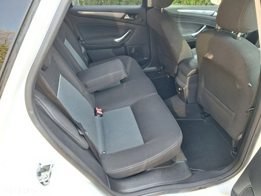 Ford Mondeo 2.0 TDCi Titanium - 24