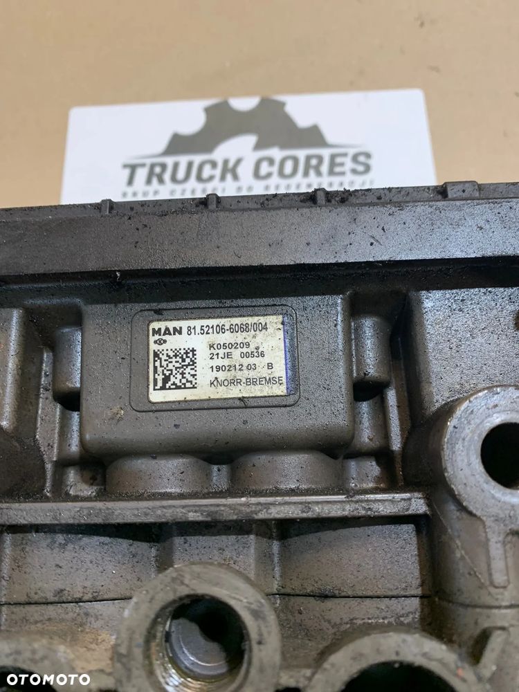 Modulator podwójny EBS K050209 E6 KNORR BREMSE MAN TGX, TGL, TGM - 2