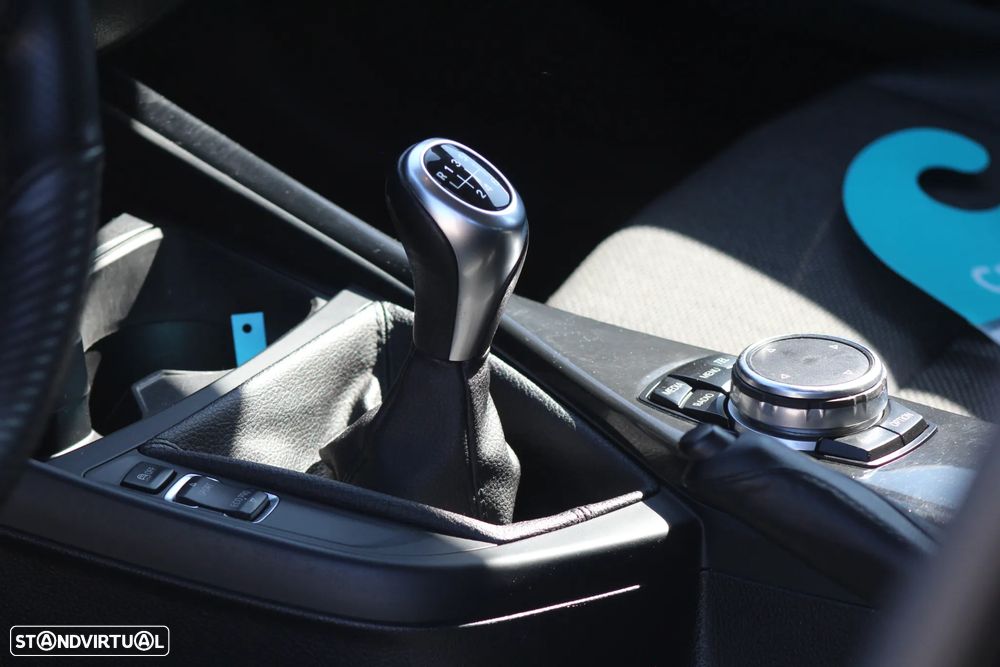 BMW 116 d EDynamics Line Urban - 19