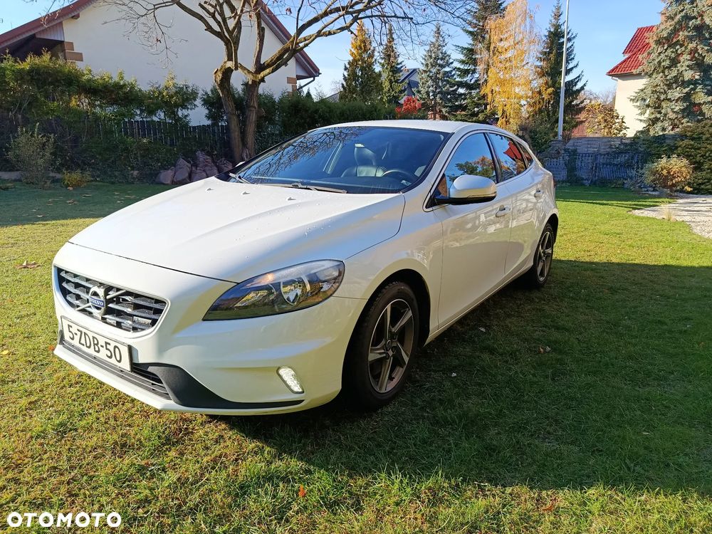 Volvo V40 D4 RDesign - 1