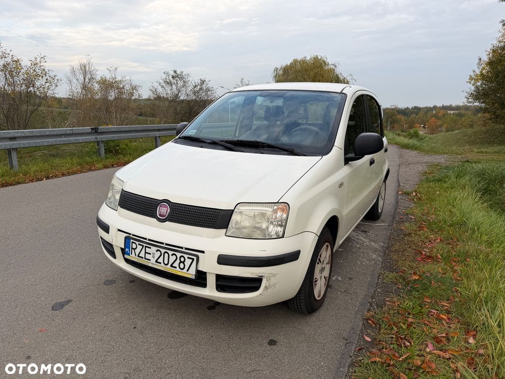 Fiat Panda 2010 photo 2