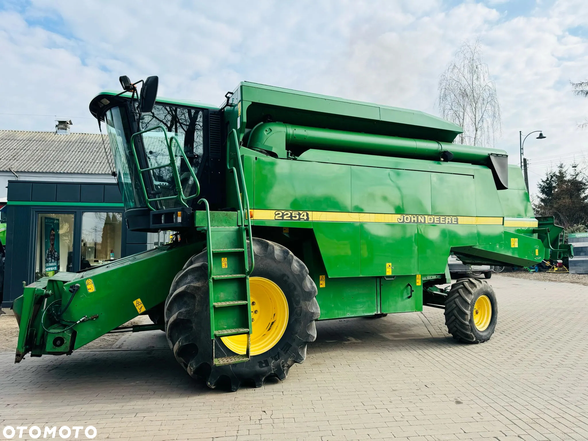 John Deere 2254 - 2