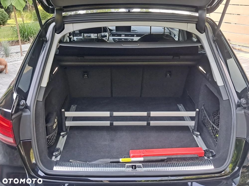 Audi A4 Allroad - 16