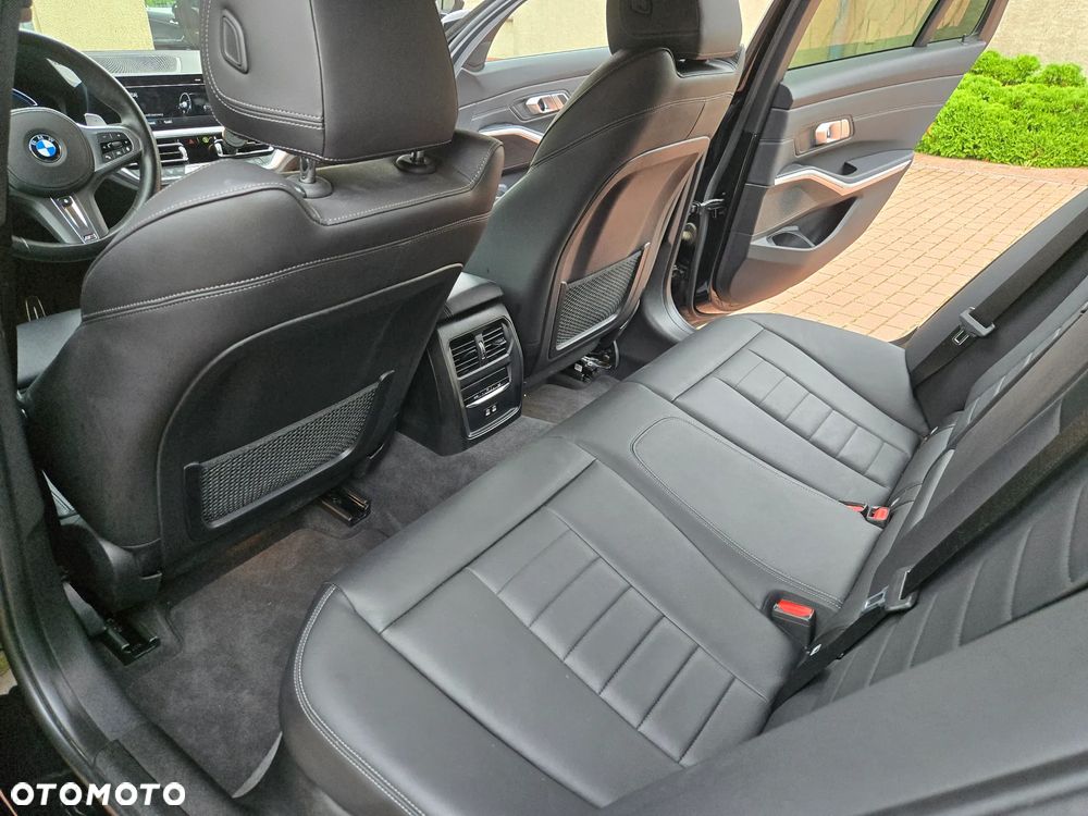 BMW Seria 3 320e xDrive - 8