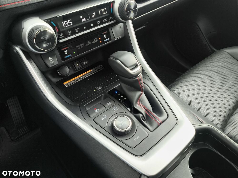 Toyota RAV4 - 23