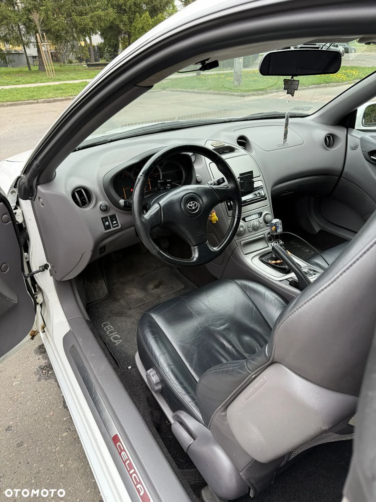 Toyota Celica 1.8 TS VVT-i - 11