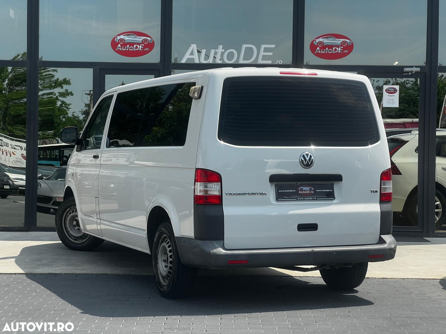 Volkswagen Transporter - 3