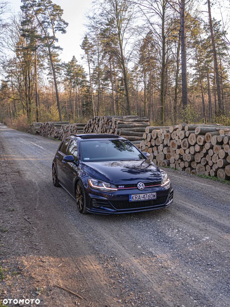 Volkswagen Golf GTI Performance BlueMotion Technology DSG - 2