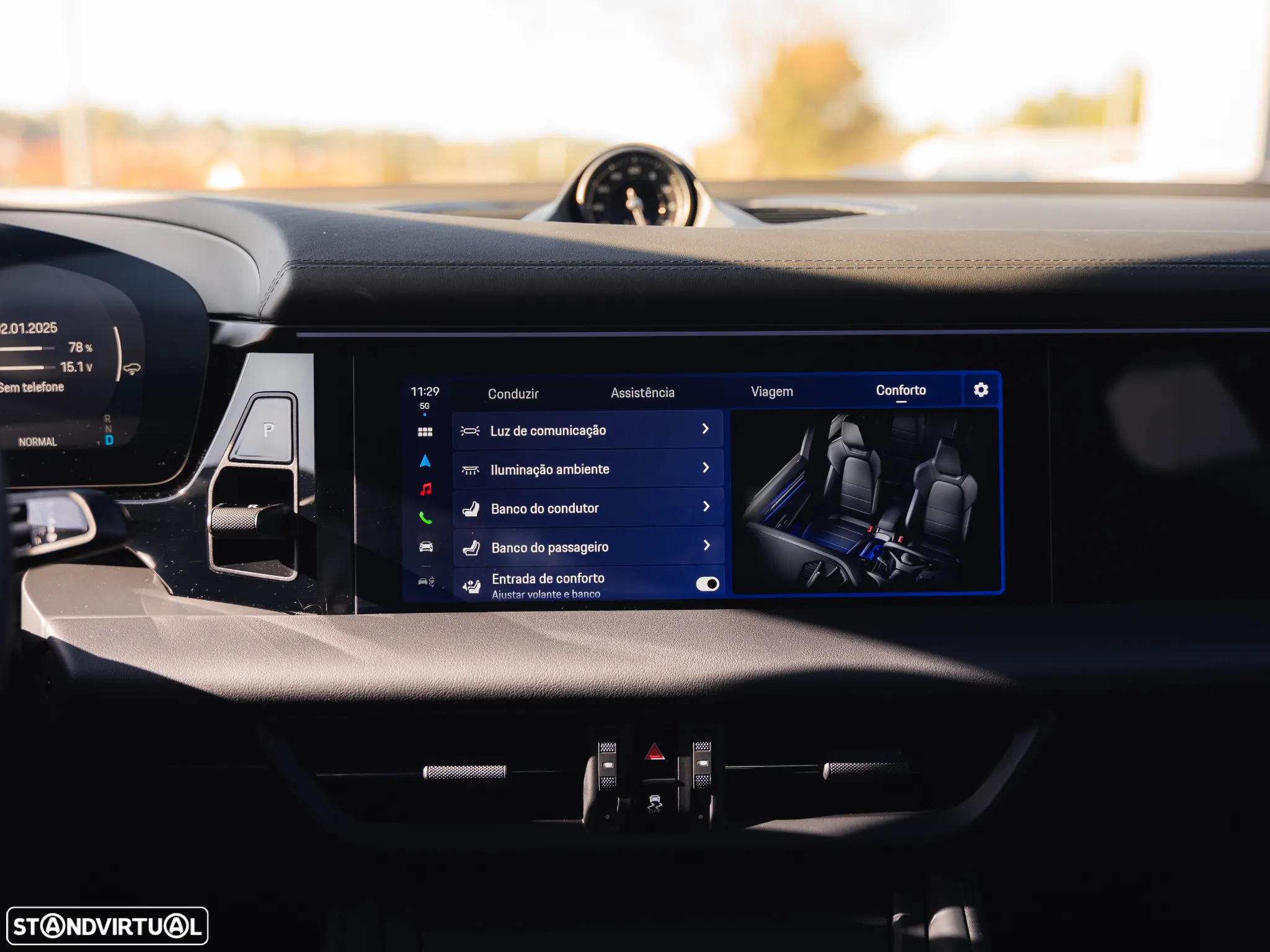 Porsche Macan Electric 4 - 34
