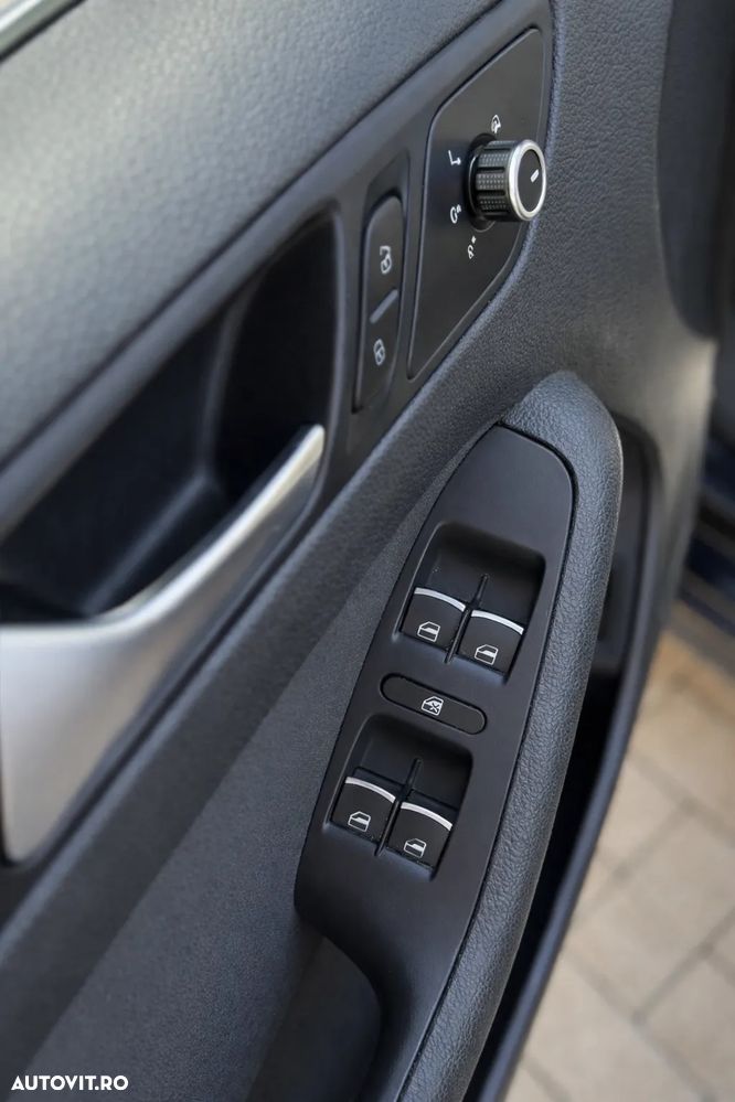 Volkswagen Jetta 1.4 DSG - 13