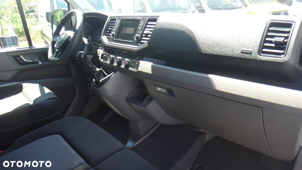 Volkswagen Crafter - 9