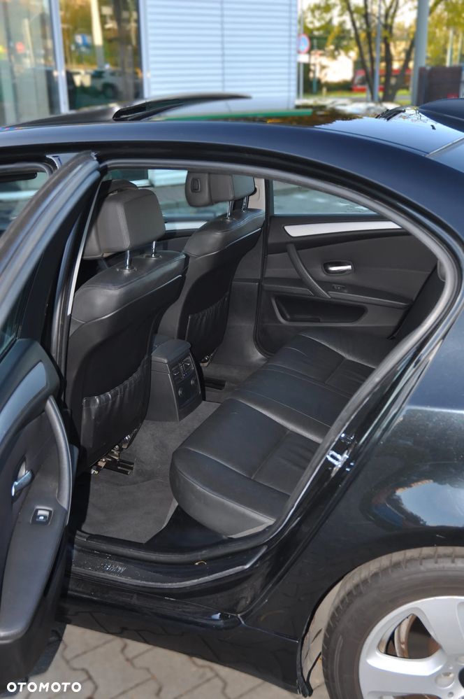 BMW Seria 5 520d - 13