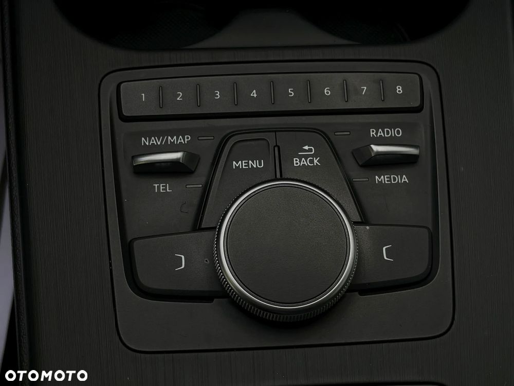 Audi A4 Avant 2.0 TDI S tronic - 34