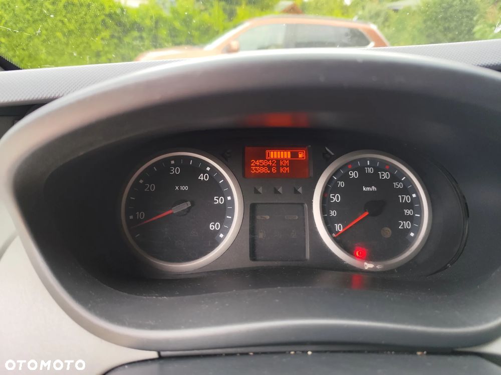 Renault Trafic Grand Passenger Black Edition - 12