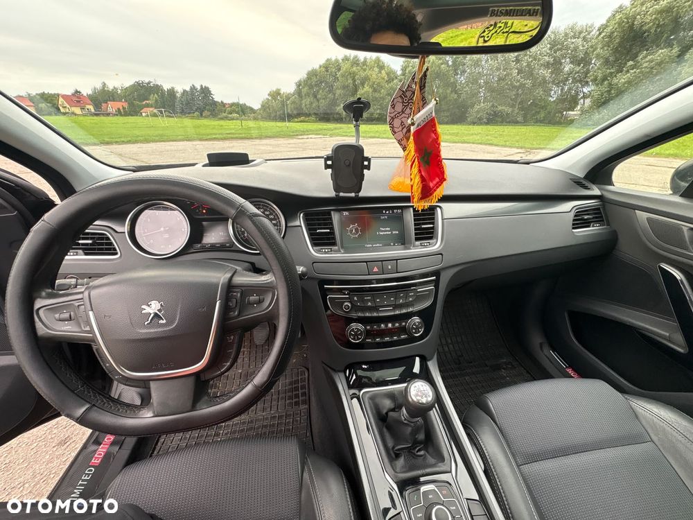 Peugeot 508 1.6 T Allure - 12