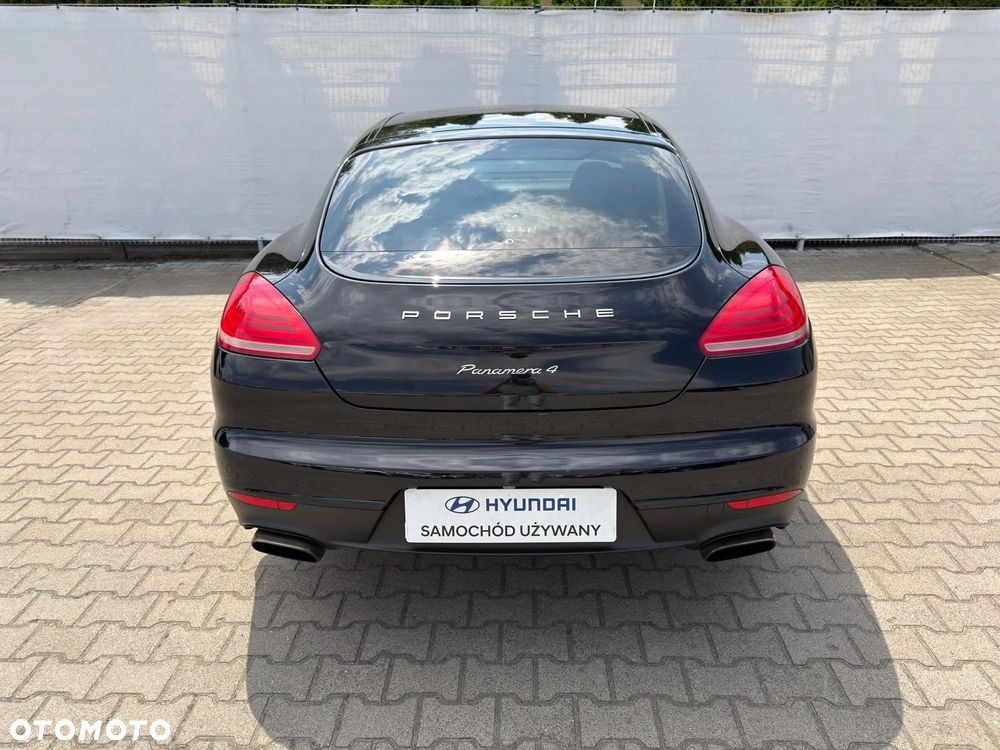 Porsche Panamera 4 - 7