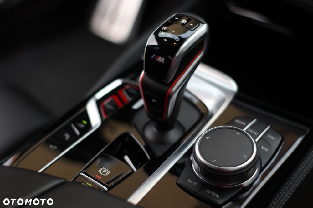 BMW M5 Competition - 22