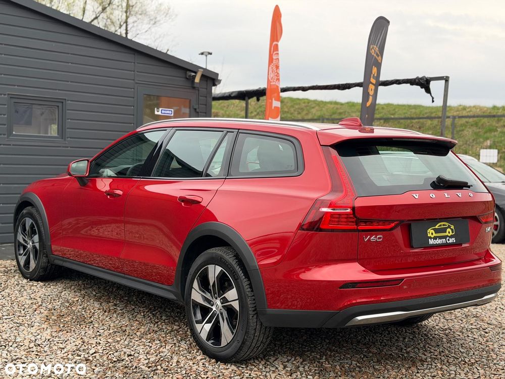 Volvo V60 Cross Country B4 D AWD Plus - 17