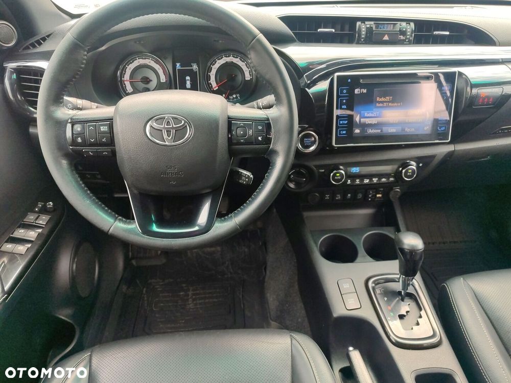Toyota Hilux 2.4 D-4D Double Cab Dakar 4x4 - 16