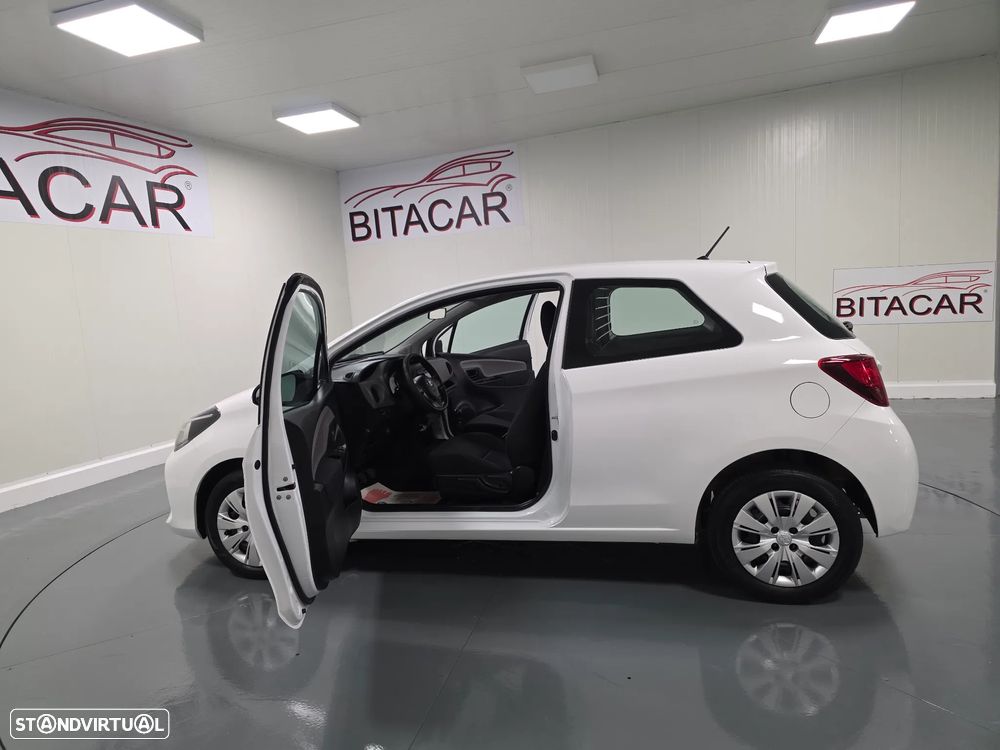 Toyota YARIS BIZZ 1.4 D-4D 90CV IVA DEDUTIVEL - 36