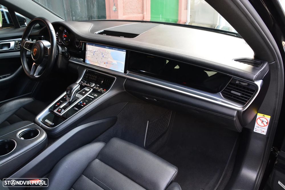 Porsche Panamera 4 S - 50