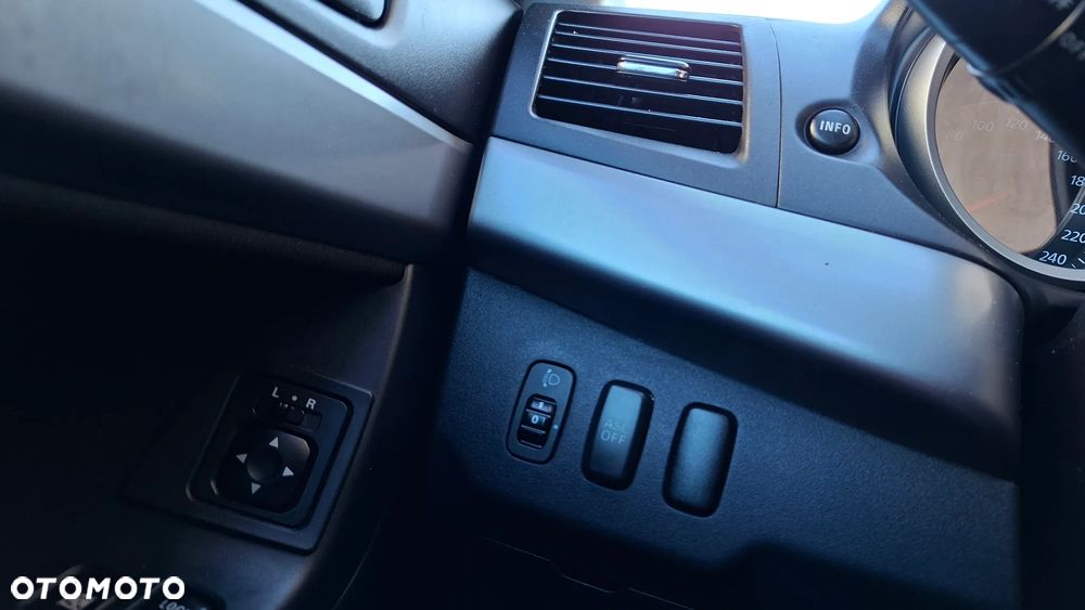 Mitsubishi Lancer 1.5 - 25