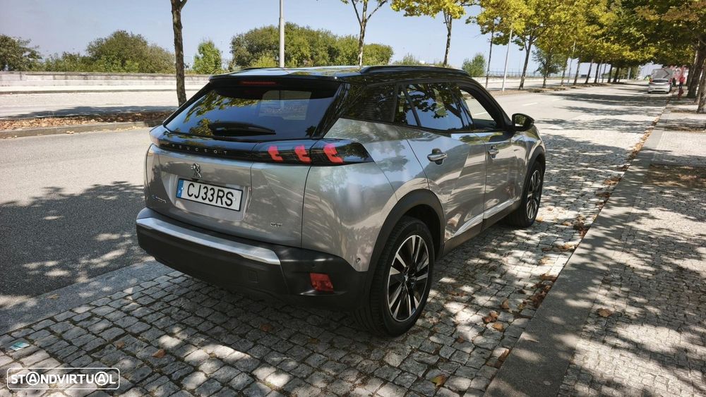 Peugeot e-2008 50 kWh GT - 5