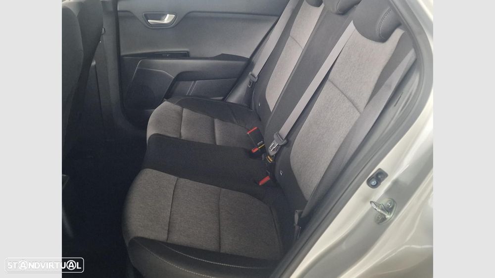 Kia Stonic 1.2 Dynamic - 15