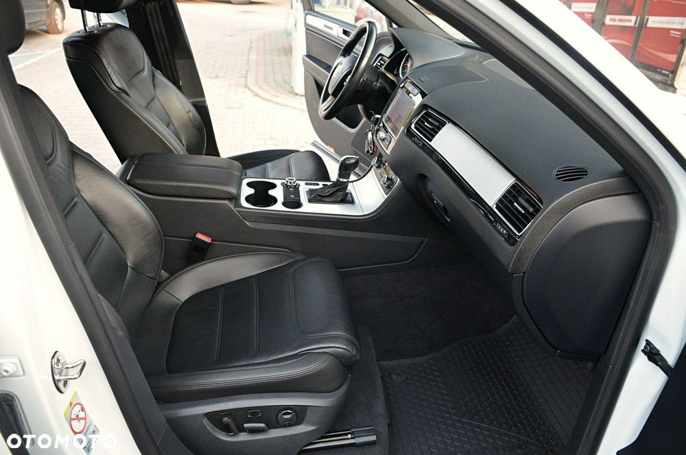 Volkswagen Touareg - 28